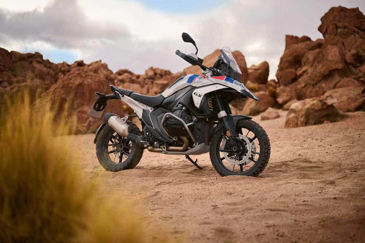 BMW Motorrad R 1300 R and R 1300 RT Head to Auto China 2026 Beijing