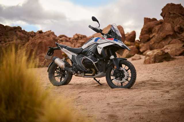 BMW Motorrad R 1300 R and R 1300 RT Head to Auto China 2026 Beijing