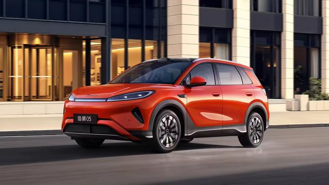 2026 BYD Sealion 05 Launches From 97,900 Yuan With 630 km EV and 5-Min Flash Charge