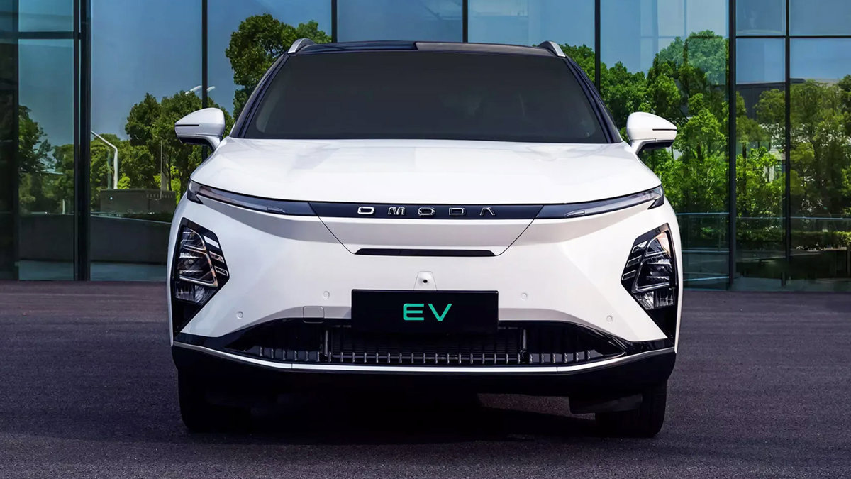 Chinese Brands Will Build 90,000 Cars In Europe This Year. Brussels Wants To Know Whose Parts
