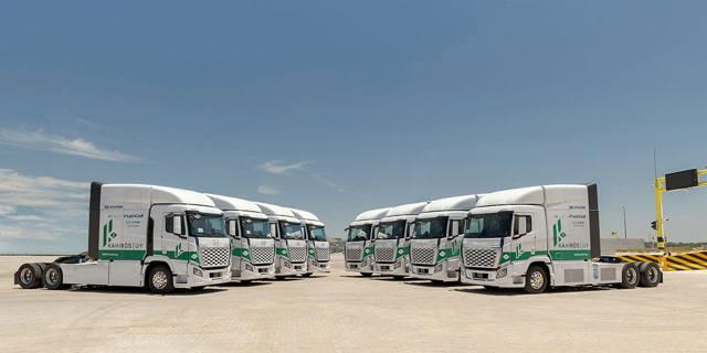 Hyundai Deploys 8 XCIENT Hydrogen Trucks in Uruguay: South America's First