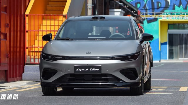 Leapmotor Lafa 5 Ultra Brings LiDAR NOA and Sport Aero Under 150,000 Yuan