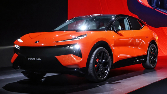 Lotus Eletre 'For Me' PHEV: 939 HP, 6C Charging, 870-Mile Range