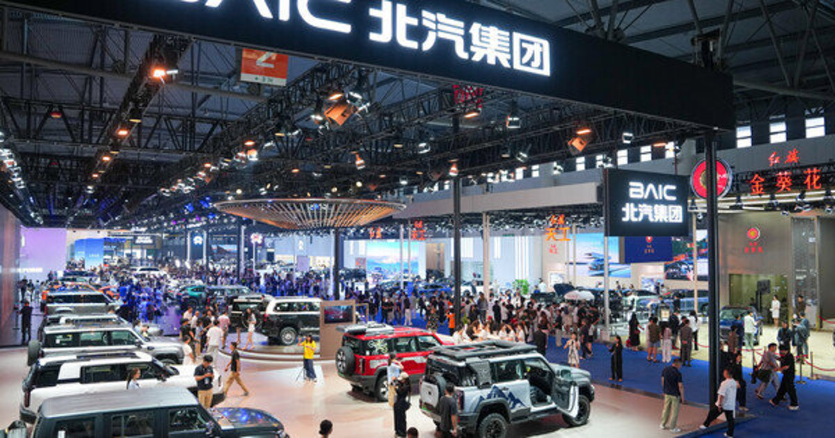Mercedes Debuts Long-Wheelbase GLE In Chengdu With Momenta Assisted Driving