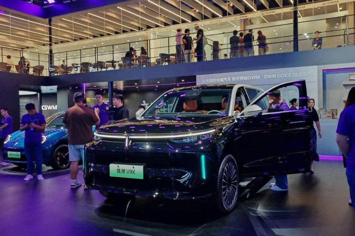 Wey V8X And V9X Claim 1,659 km Hi4 Range And 100% Real-Car Testing