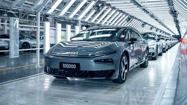 XPeng P7+ Hits 100,000 Units, Adds EREV at Same Price as BEV