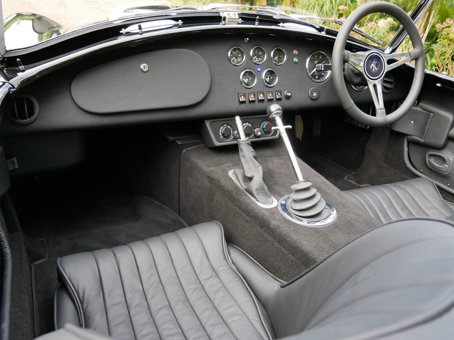 Ac Cobra photo 5