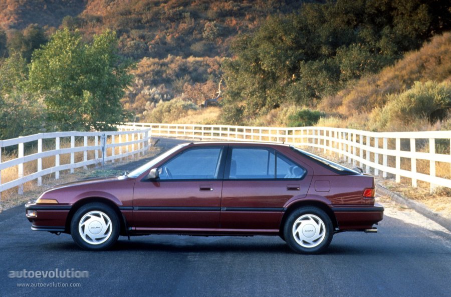 Acura Integra Sedan photo 2