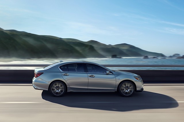 Acura Rlx photo 3