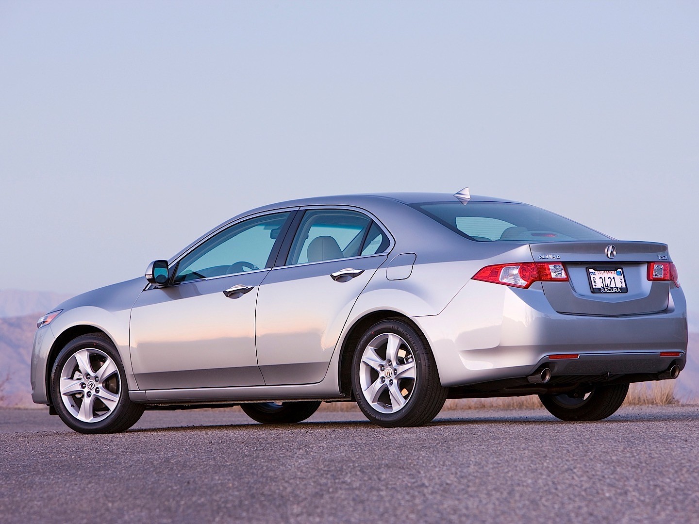Acura Tsx photo 2