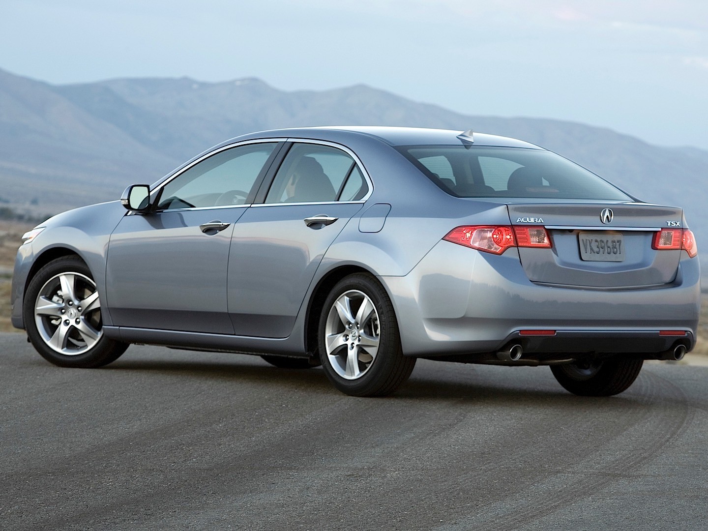 Acura Tsx photo 11