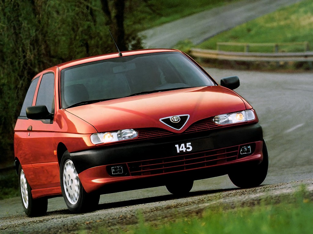 Alfa Romeo 145 photo 28