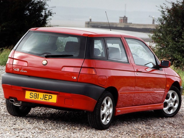 Alfa Romeo 145 foto 29