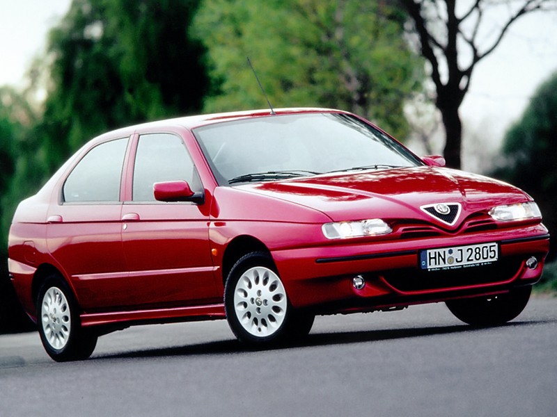 Alfa Romeo 146 photo 8