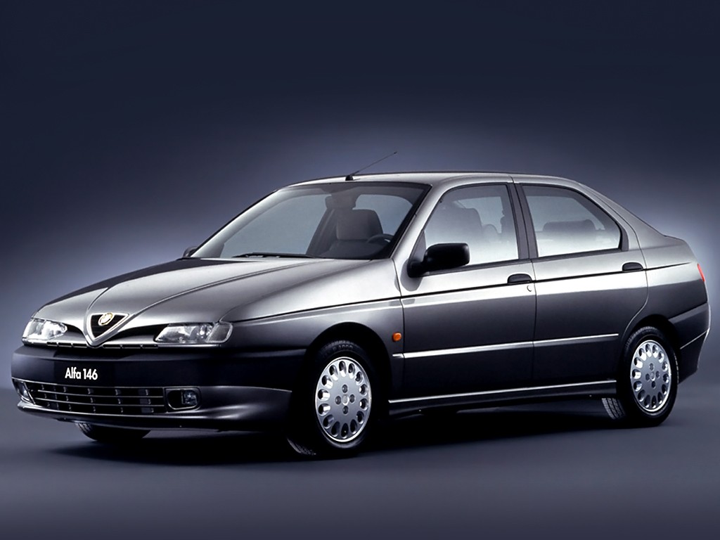 Alfa Romeo 146 photo 20