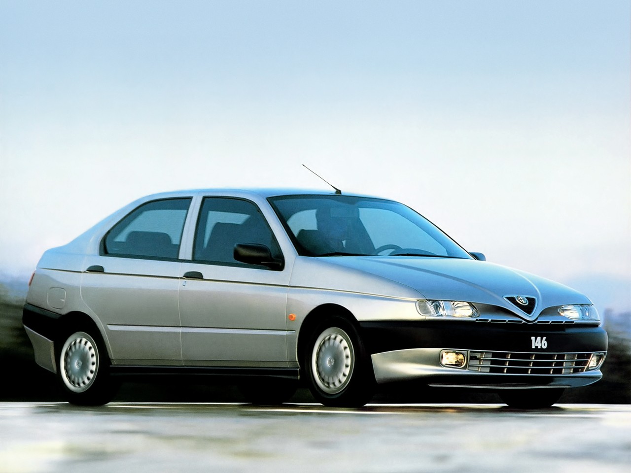 Alfa Romeo 146 photo 26