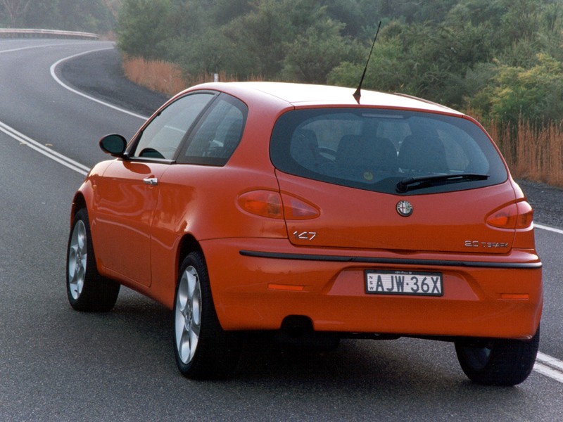 Alfa Romeo 147 3 Doors photo 13
