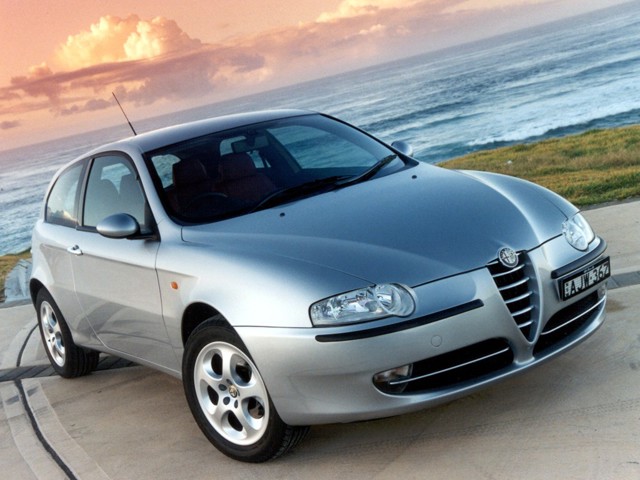Alfa Romeo 147 3 Doors photo 21