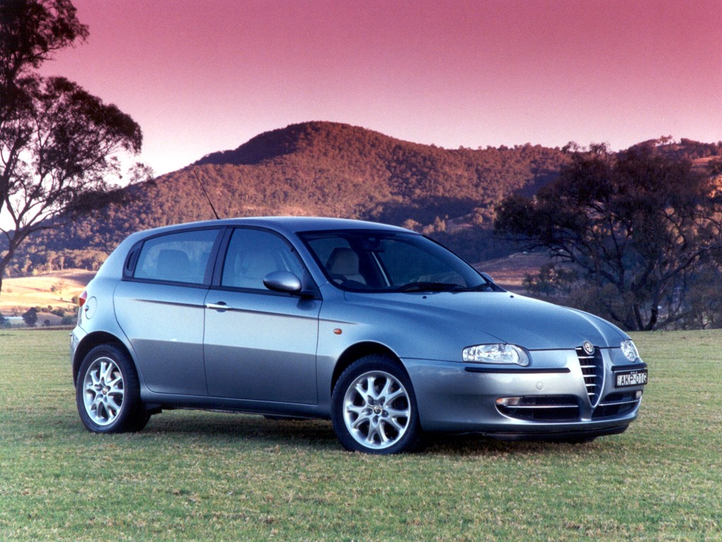 Alfa Romeo 147 3 Doors photo 23