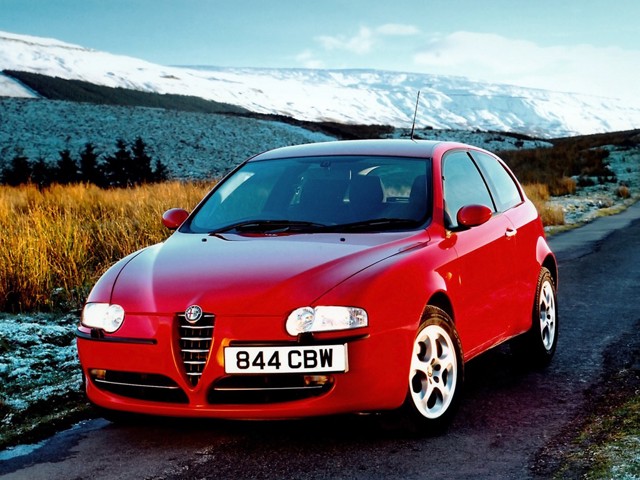 Alfa Romeo 147 3 Doors photo 29