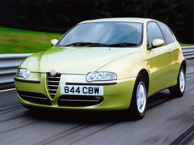 Alfa Romeo 147 3 Doors photo 37