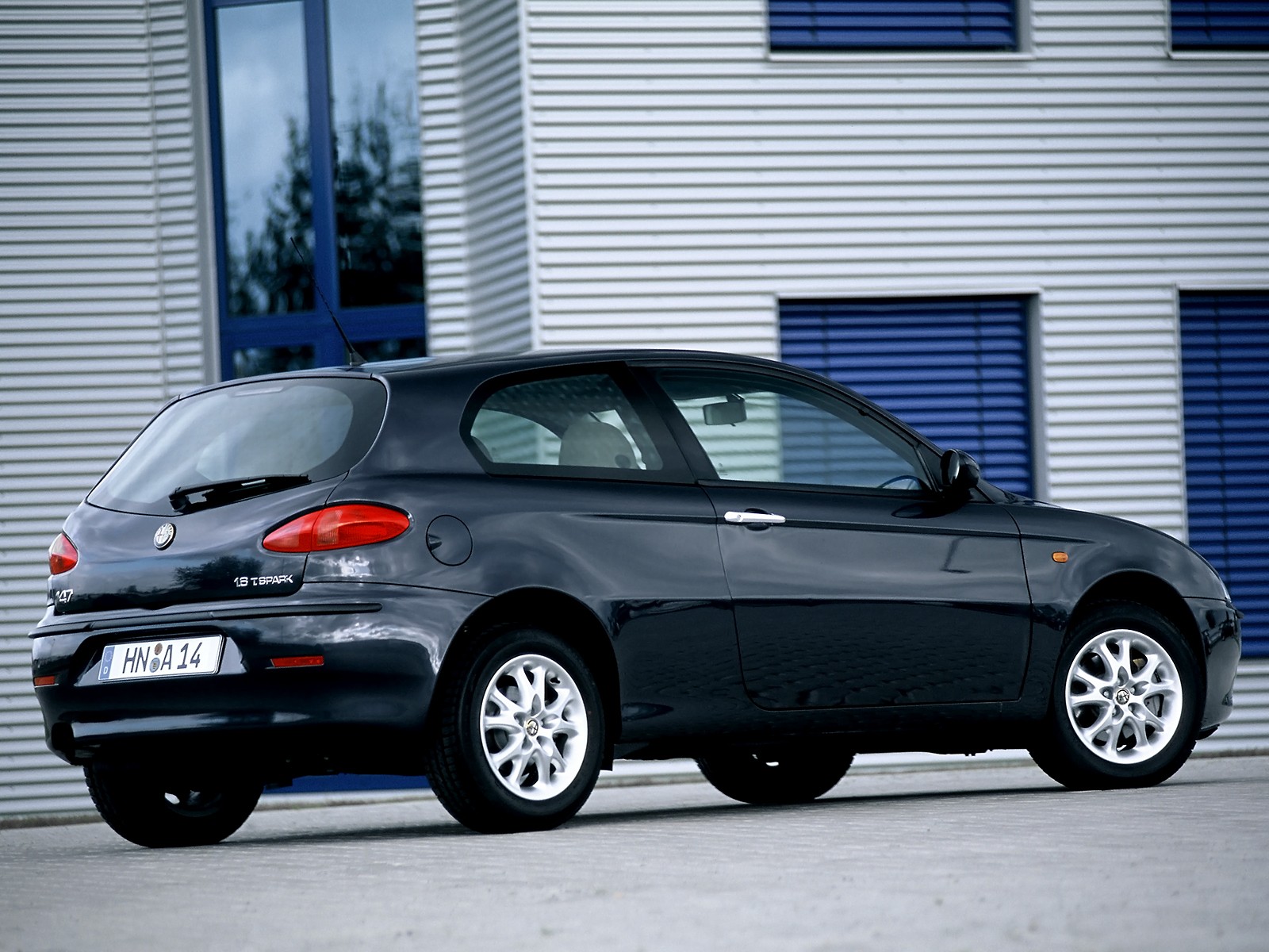 Alfa Romeo 147 3 Doors photo 53