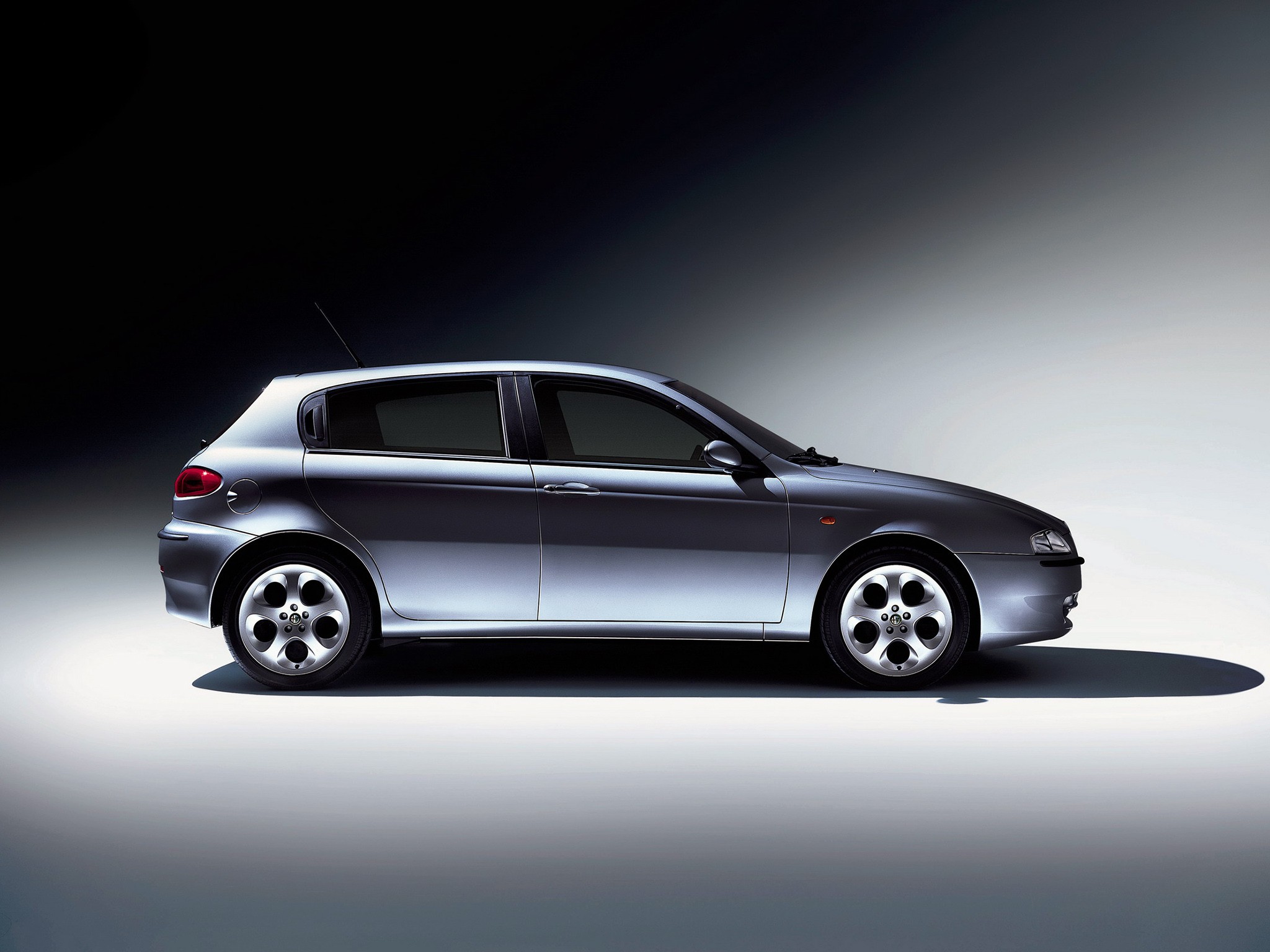 Alfa Romeo 147 3 Doors photo 71