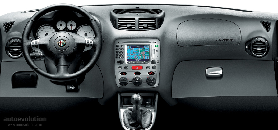 Alfa Romeo 147 3 Doors photo 35