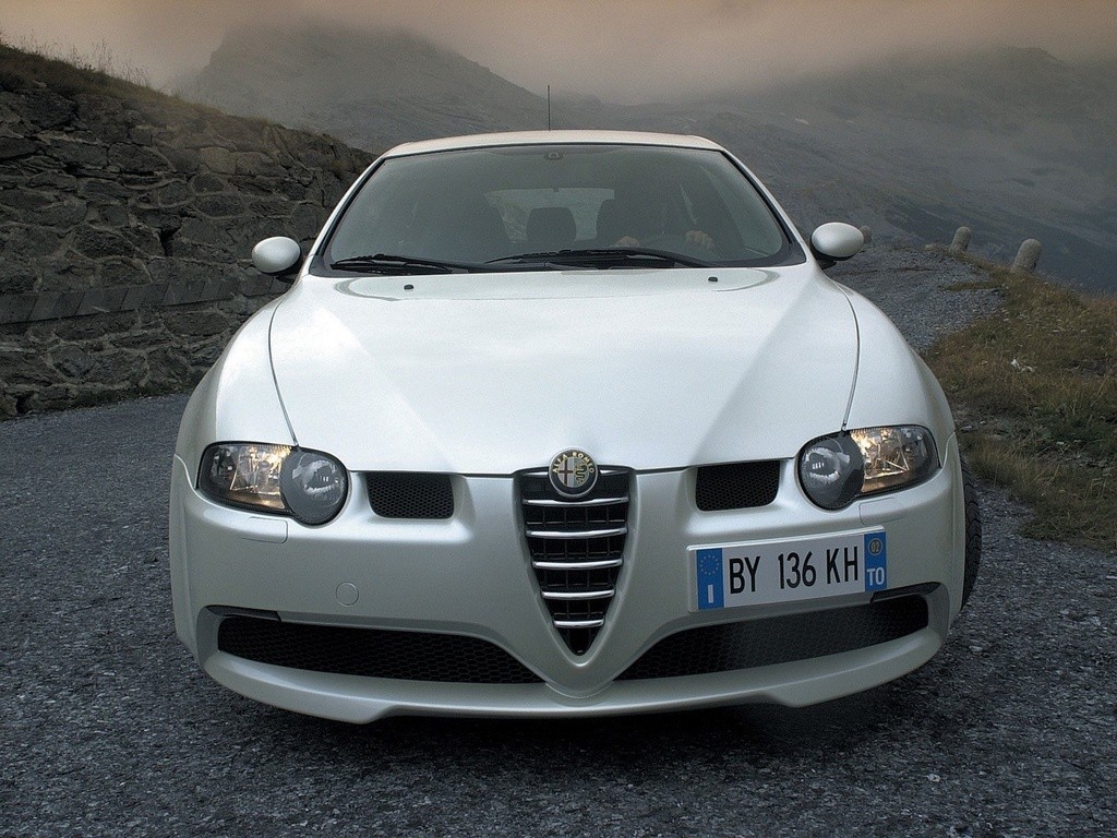 Alfa Romeo 147 3 Doors photo 8