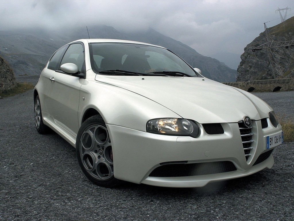 Alfa Romeo 147 3 Doors photo 13