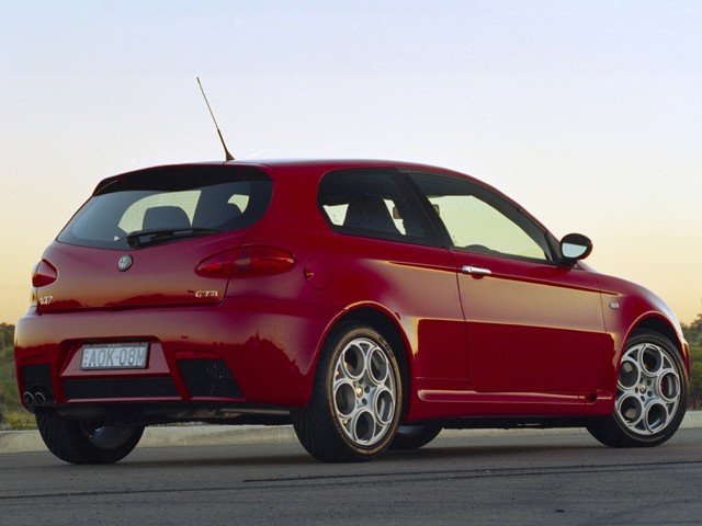 Alfa Romeo 147 3 Doors photo 18
