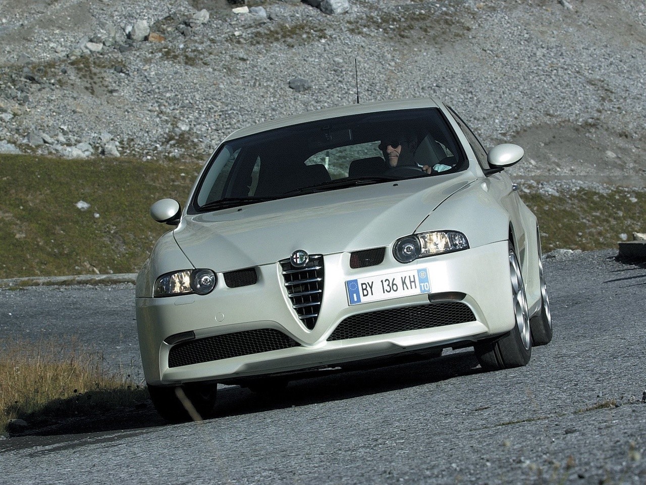 Alfa Romeo 147 3 Doors photo 21