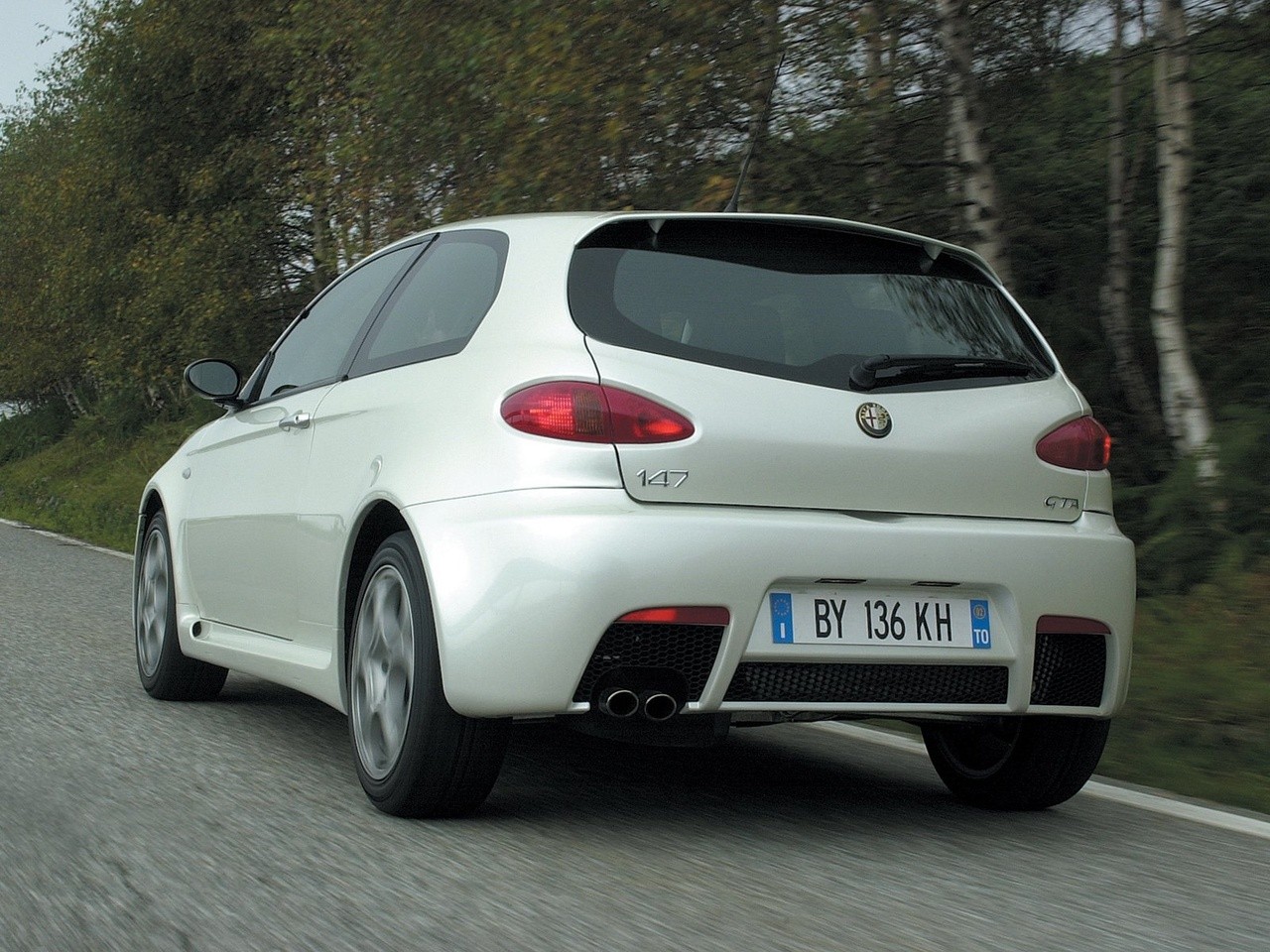 Alfa Romeo 147 3 Doors photo 24