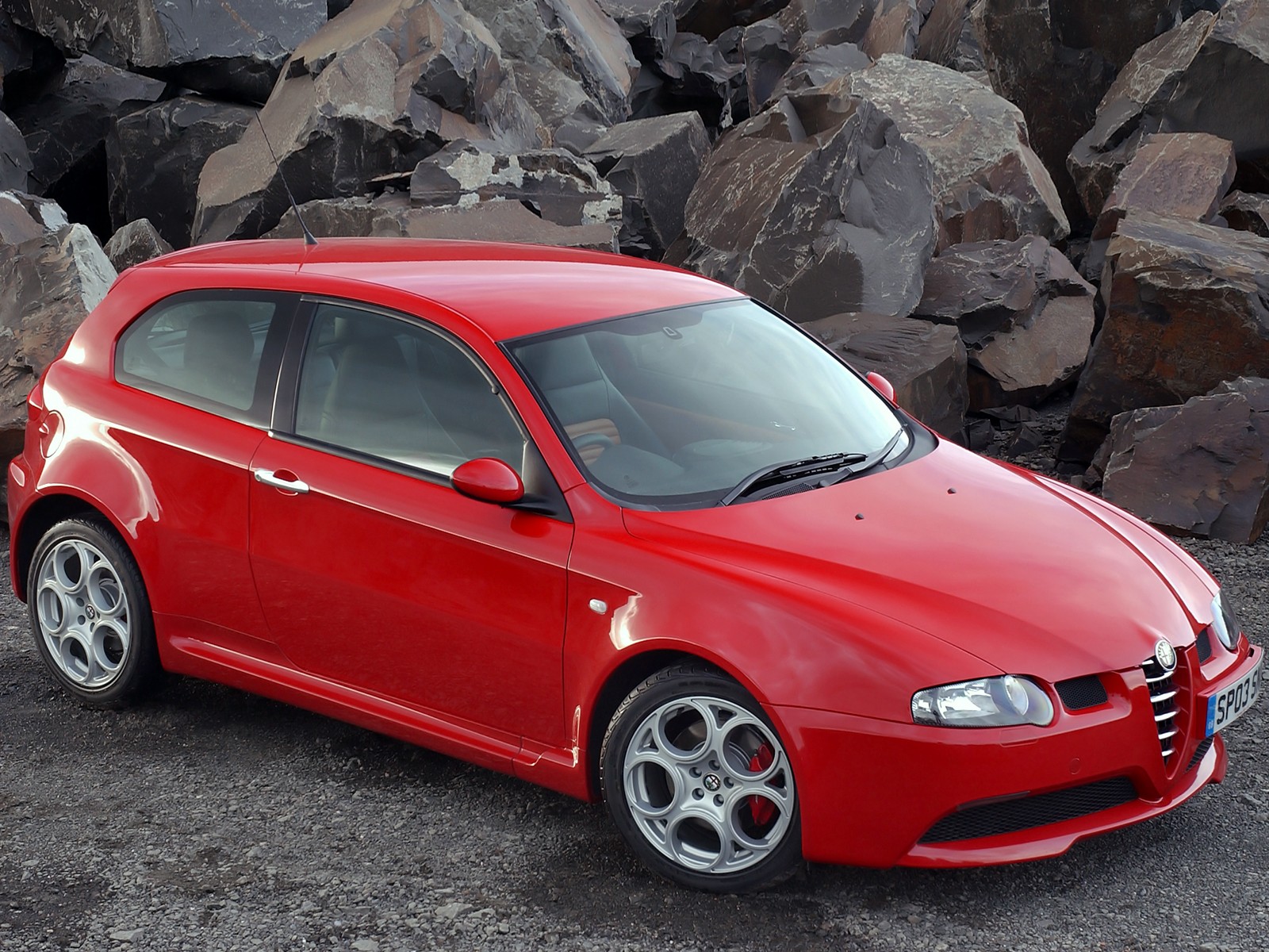 Alfa Romeo 147 3 Doors photo 35
