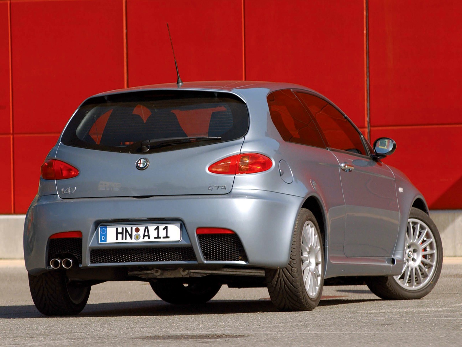 Alfa Romeo 147 3 Doors photo 41