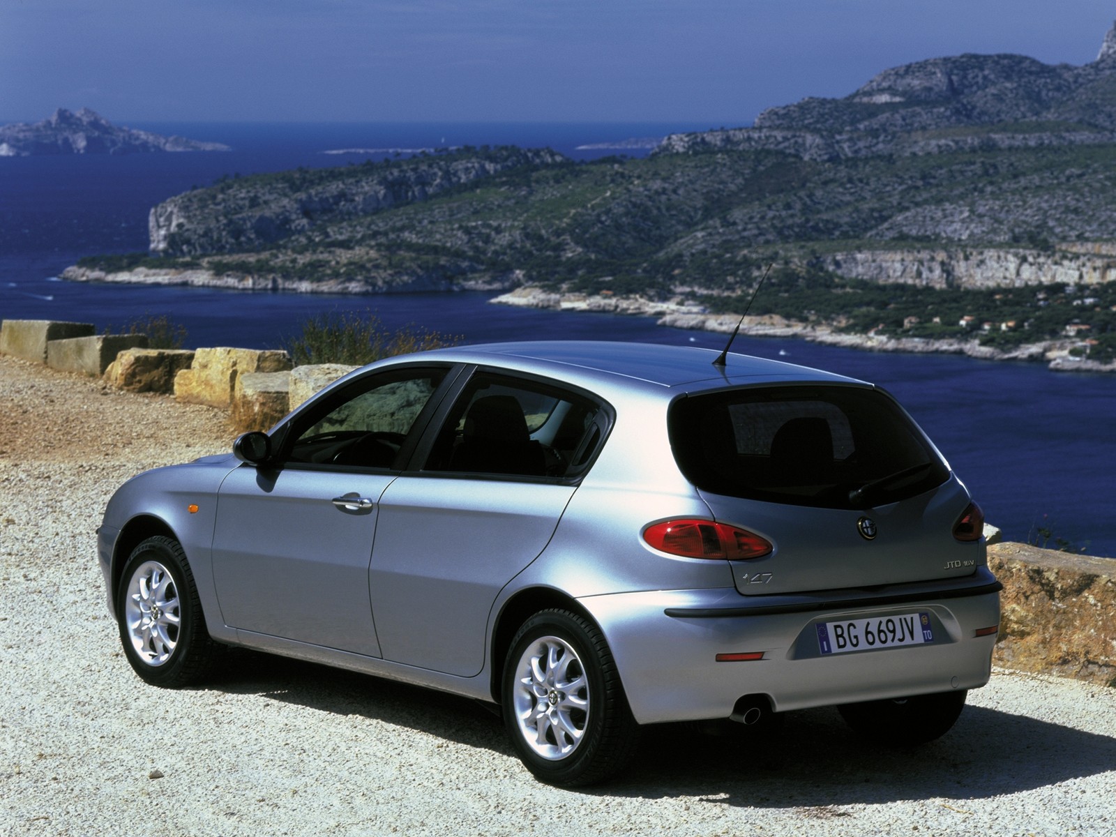 Alfa Romeo 147 5 Doors photo 25