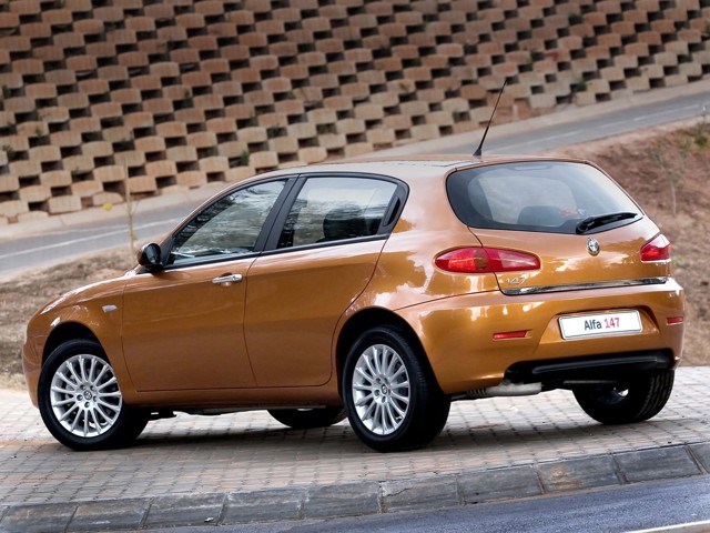 Alfa Romeo 147 5 Doors photo 20