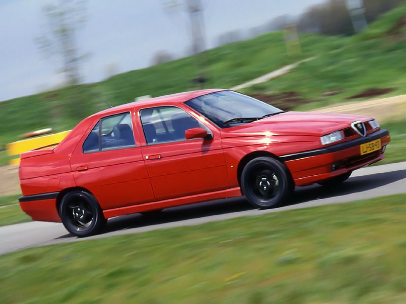 Alfa Romeo 155 photo 15