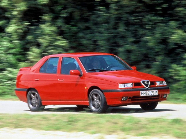 Alfa Romeo 155 Foto 17