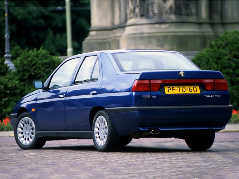 Alfa Romeo 155 photo 25