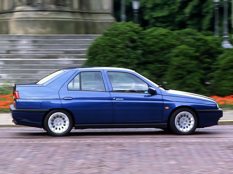 Alfa Romeo 155 photo 26