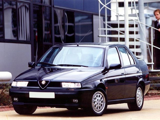 Alfa Romeo 155 Foto 40