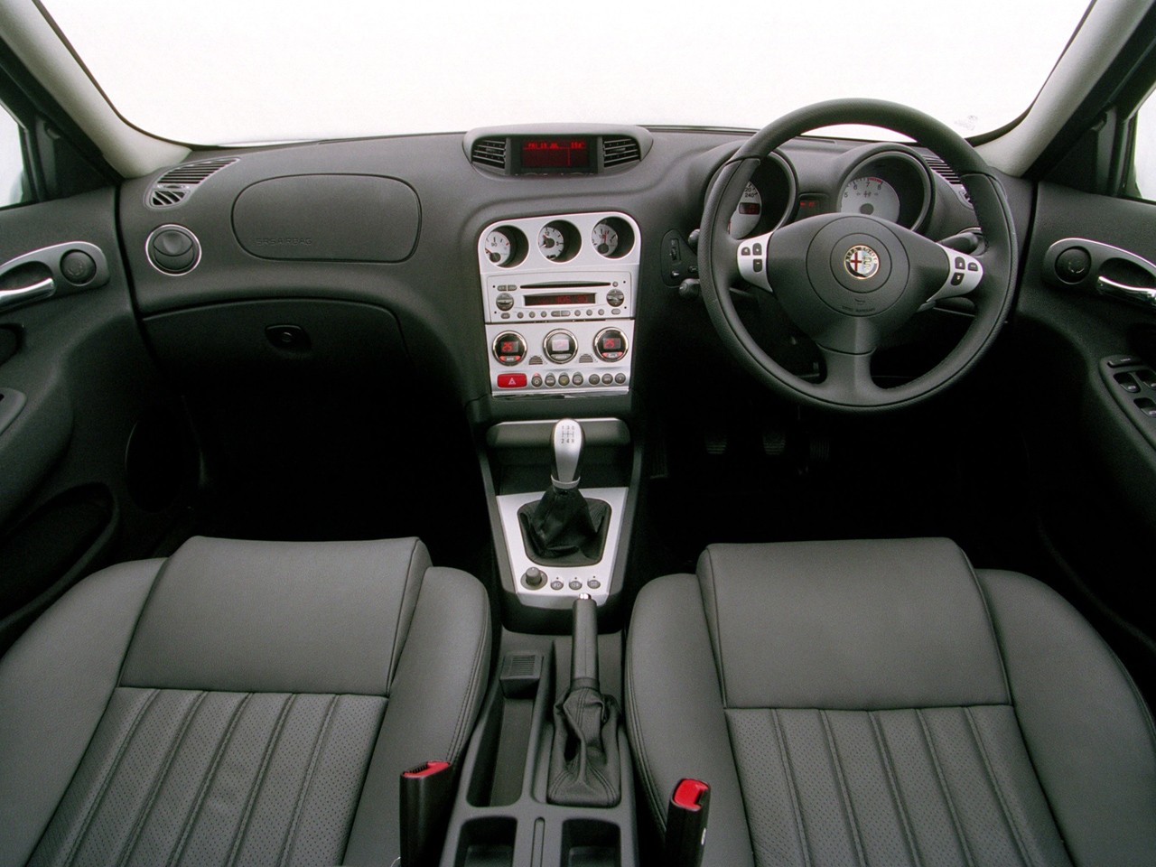 Alfa Romeo 156 Sportwagon photo 26