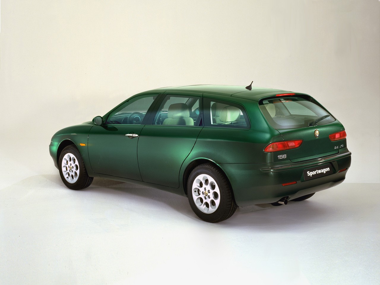 Alfa Romeo 156 Sportwagon photo 19