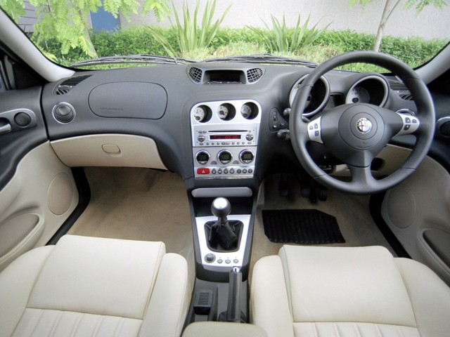 Alfa Romeo 156 Sportwagon photo 30