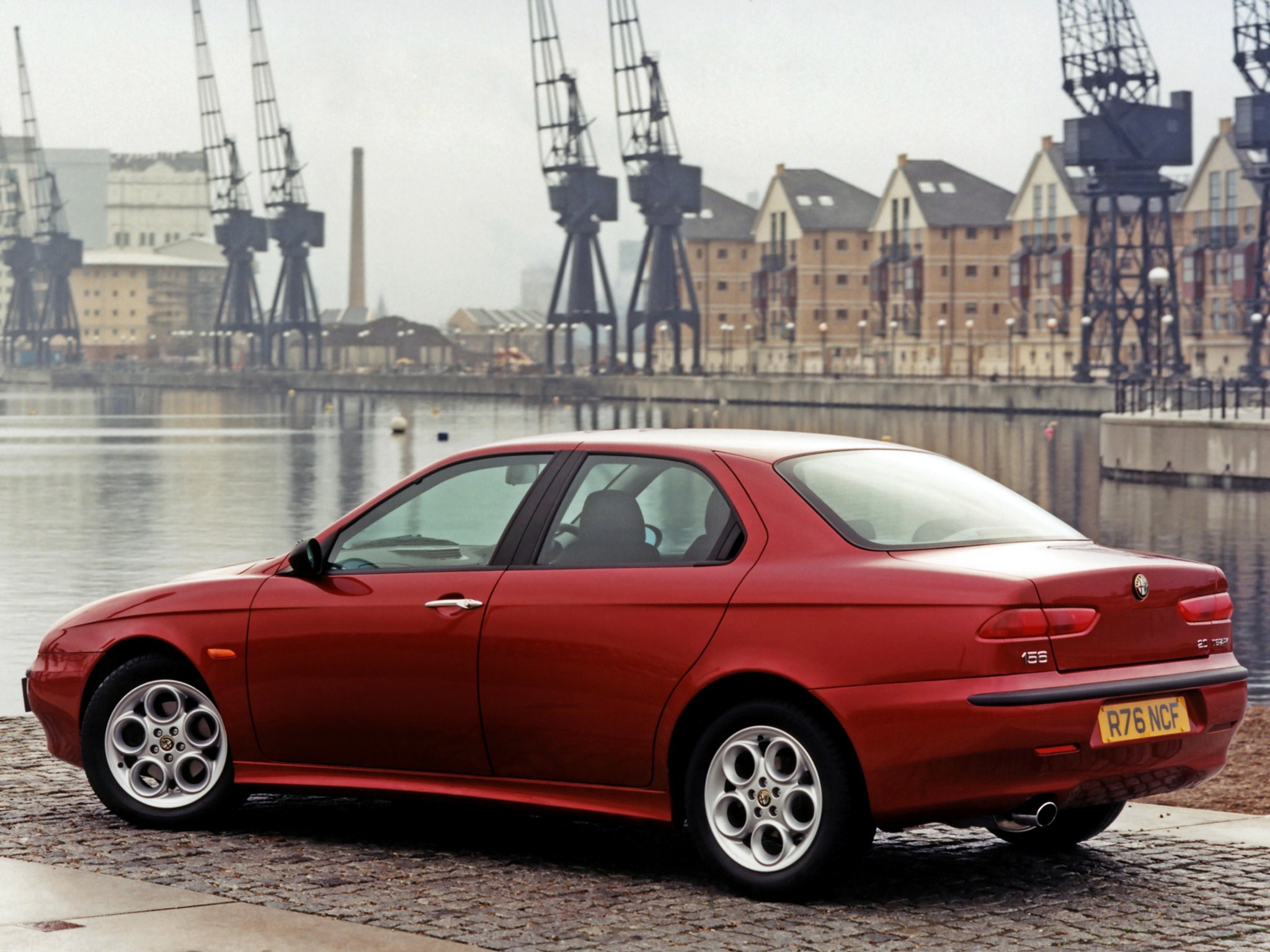Alfa Romeo 156 photo 10