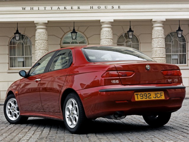 Alfa Romeo 156 photo 17
