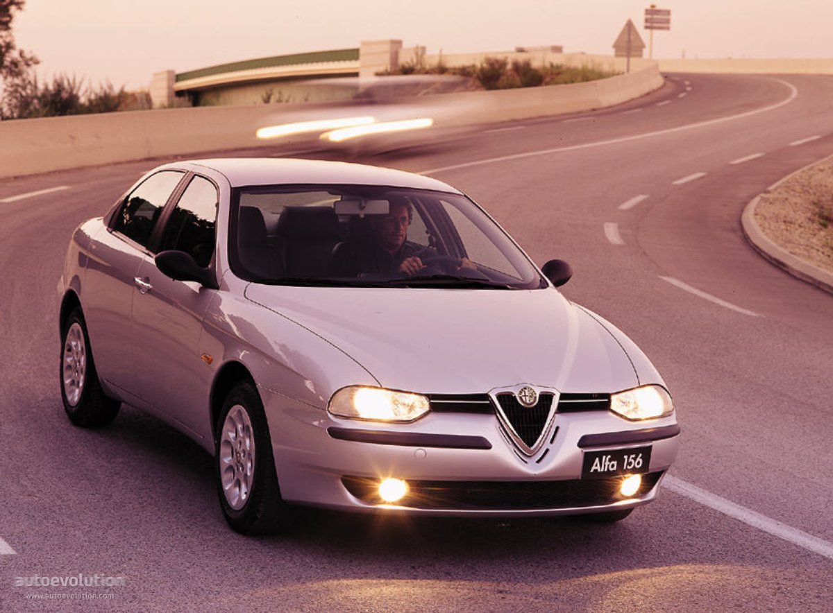 Alfa Romeo 156 photo 4