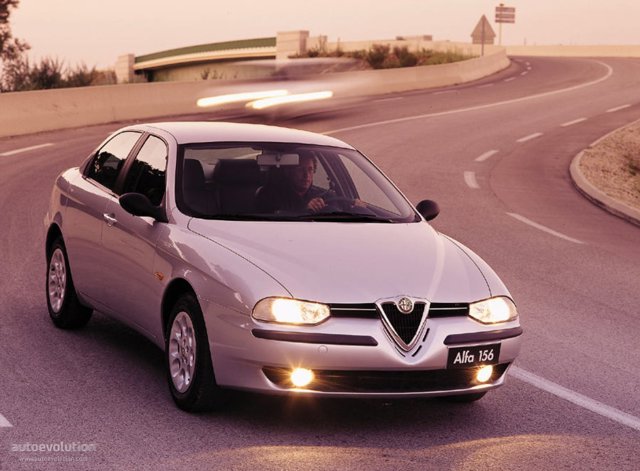 Alfa Romeo 156 photo 4