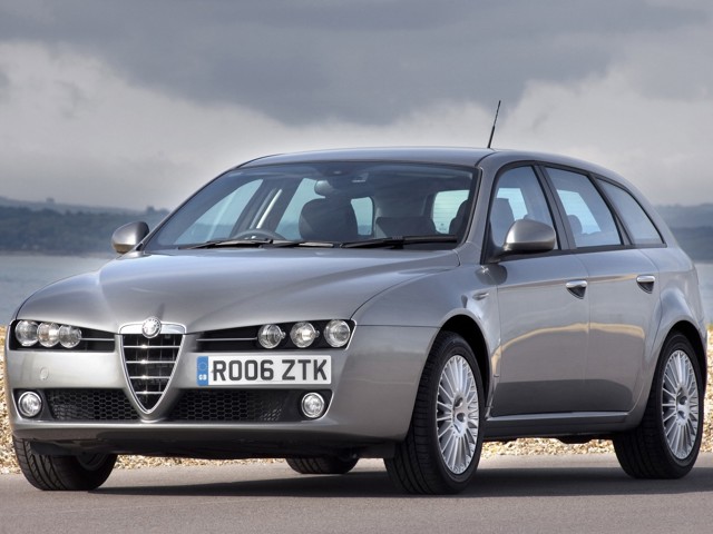 Alfa Romeo 159 Sportwagon photo 12